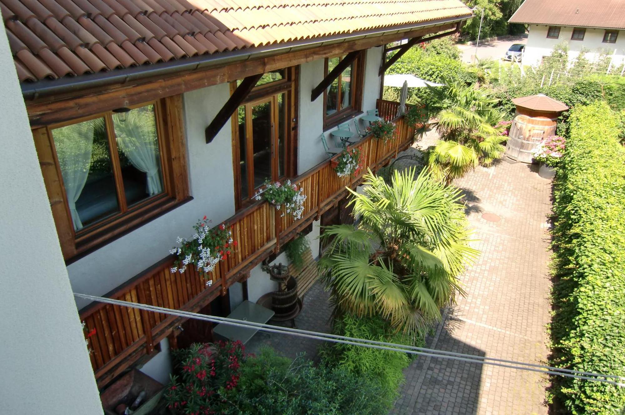 Neuprantl Apartments Lana Exterior photo